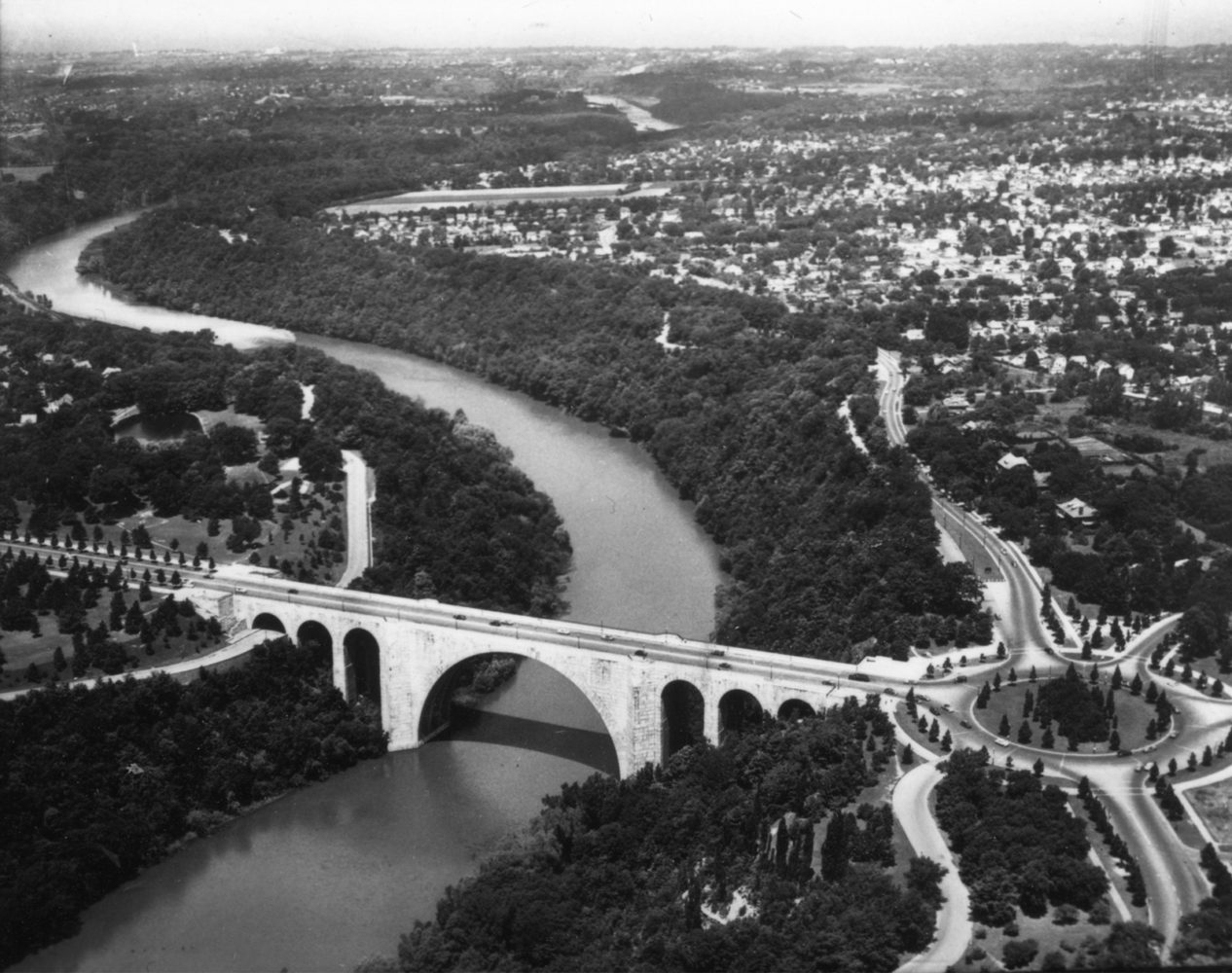 Aerial view of Veterans Memorial Bridge with traffic circle on Saint Paul Boulevard in Rochester, New York - photo from City of Rochester