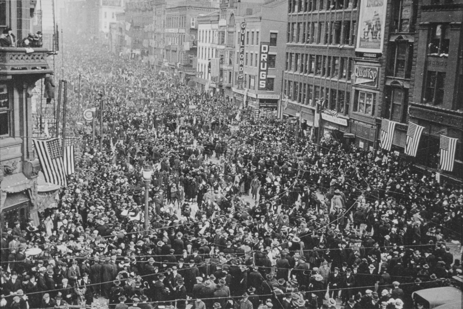 Rochester residents celebrate the end of World War I on Armistice Day, Nov. 11, 1918. – photo from City of Rochester