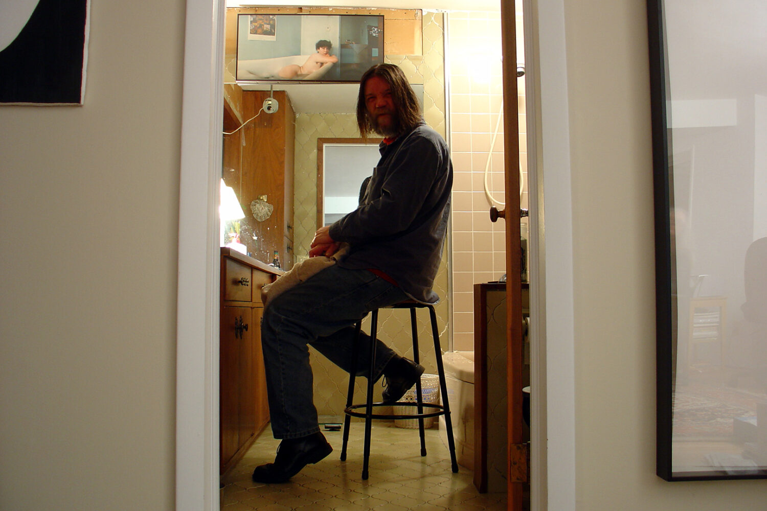 Bill Jones posing as Velazquez while getting haircut from Peggi 2006